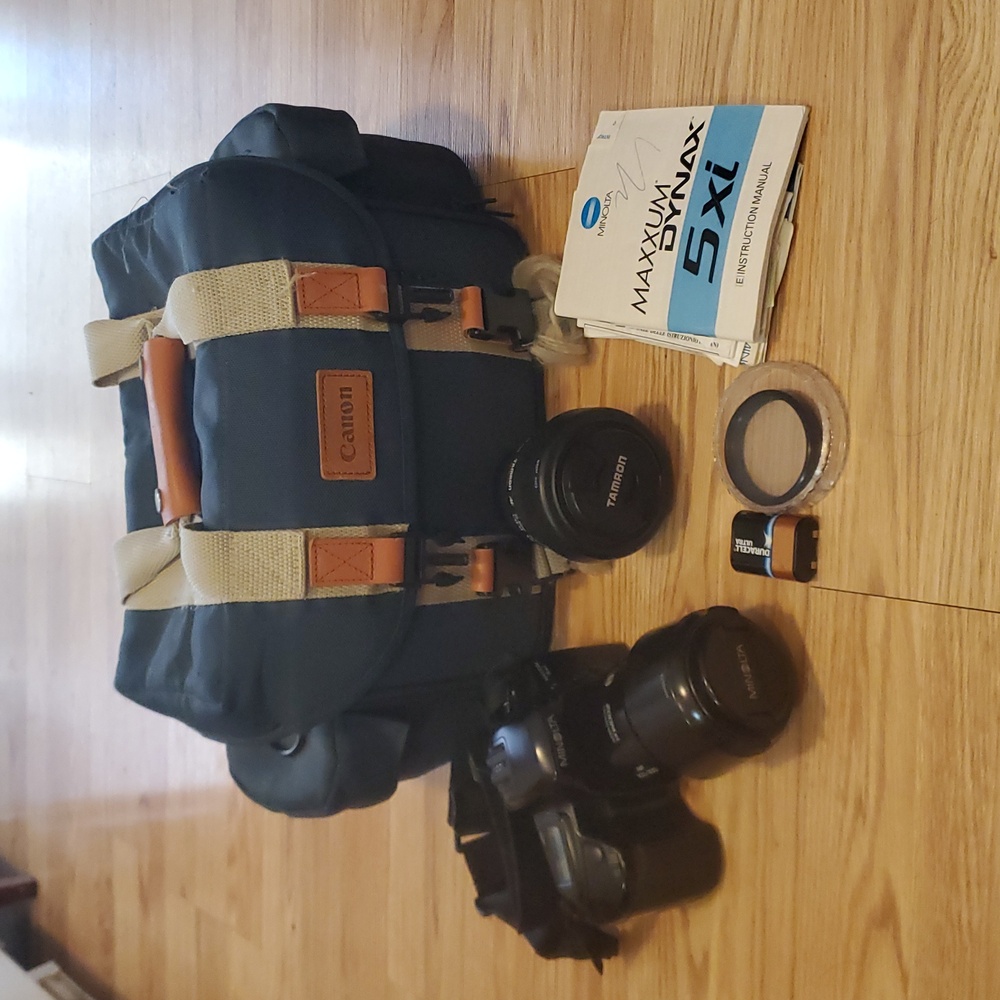 Minolta Maxxum 5xi 35mm Camera Bundle Tamron Lens, Filters And Canon Bag